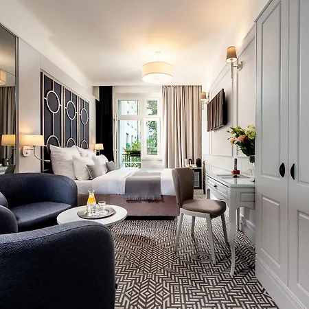 Lejlighedshotel Amber Design 4*