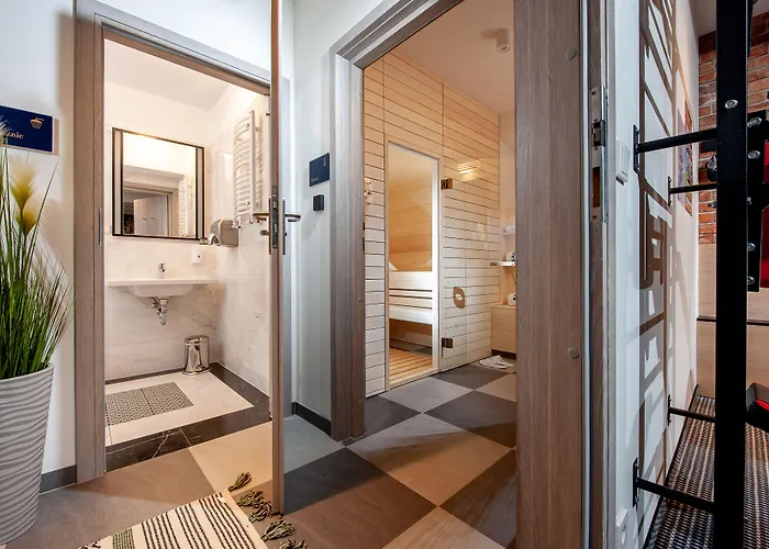 Amber Design Aparthotel 4*