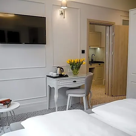 Hotel apartamentowy Amber Design 4*