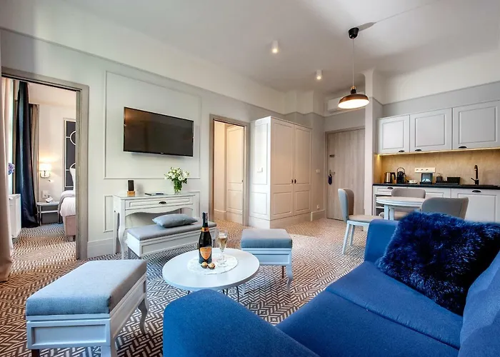 Aparthotel Amber Design 4*